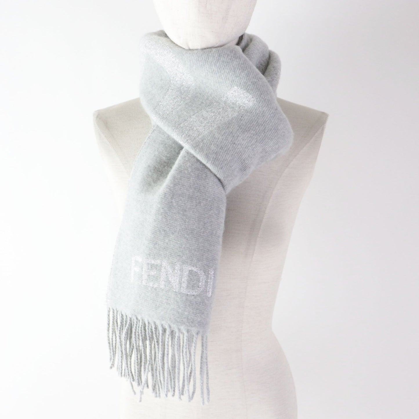 FENDI Scarf Main: 60% wool, 23% cashmere, 13% rayon, 4% metal fiber Light Gray Silver FXT485 AROQ TU Women Used