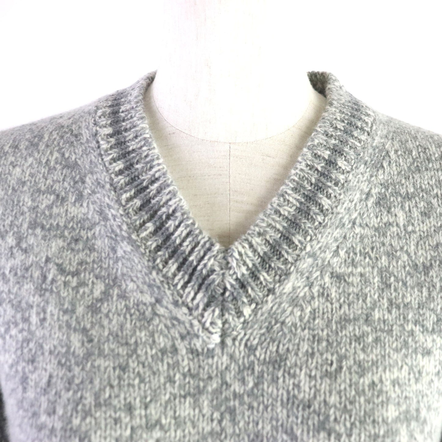 Christian Dior knit 054S01AM303 wool gray 38
