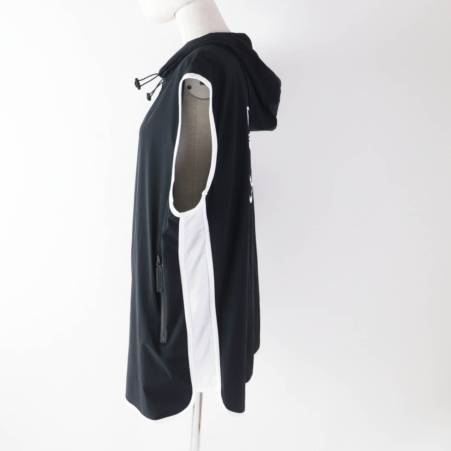 Christian Dior Hoodie 243G15A2260 Nylon Black White Sleeveless Technical Jersey Zip Hoodie DIOR VIBE XS