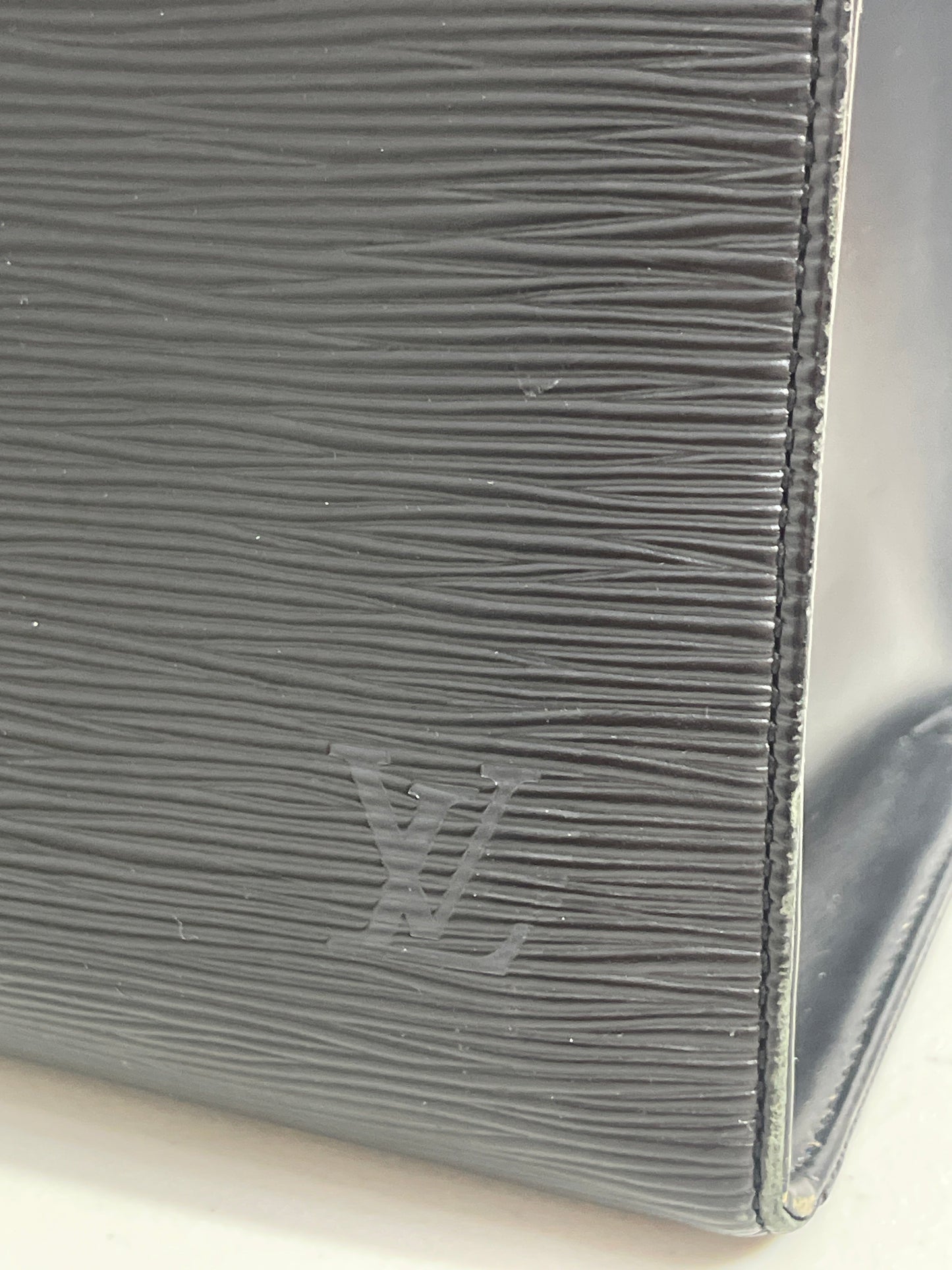 Tote Luxury Designer By Louis Vuitton, Size: Large