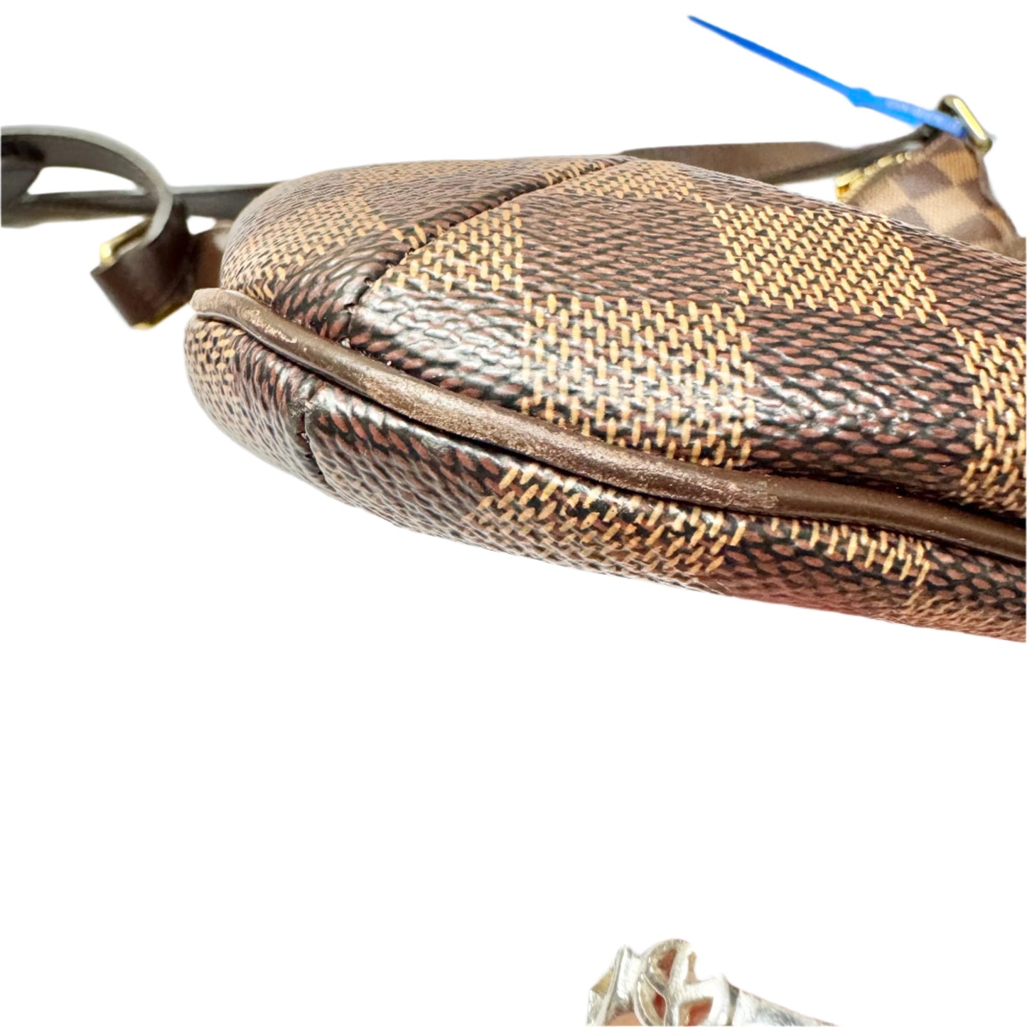 Crossbody Luxury Designer By Louis Vuitton, Size: Medium