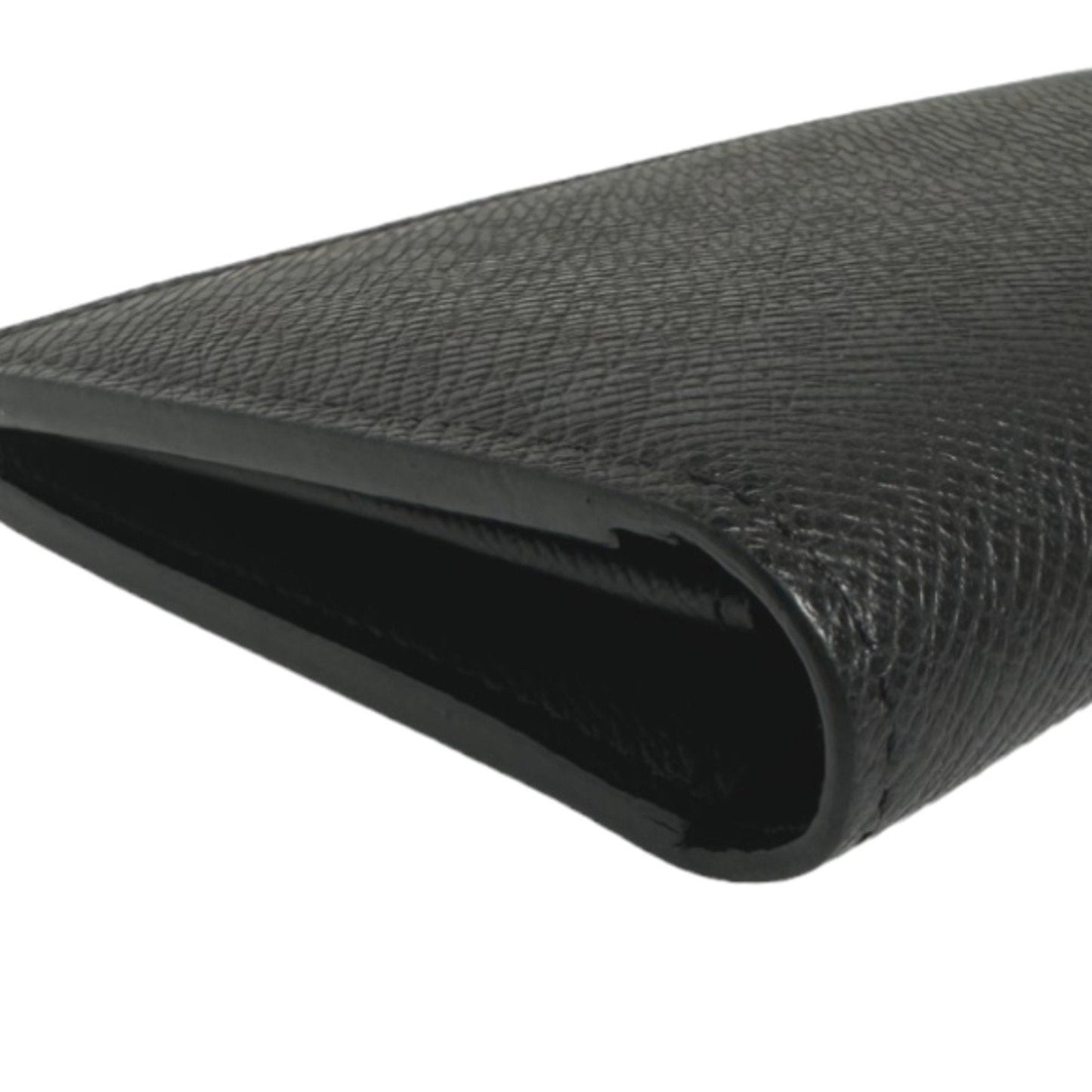 Taiga Leather Pocket Wallet with Multiple Compartments