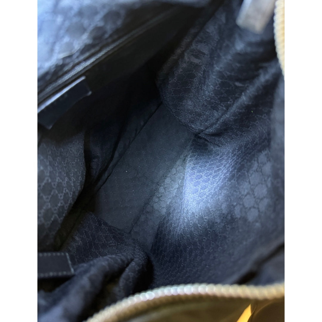 Shoulder Bag Designer By Gucci Size: Medium
