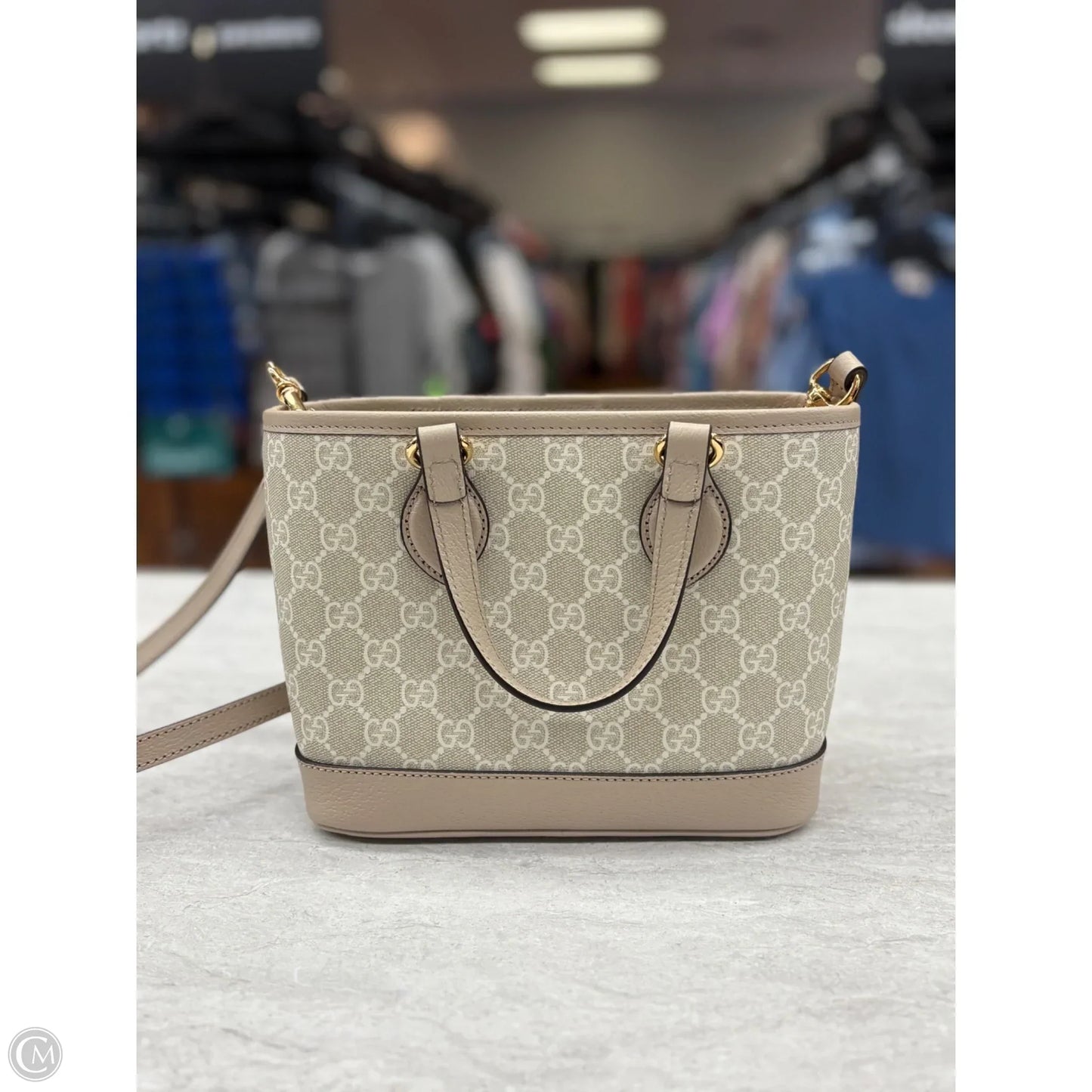 Crossbody Luxury Designer By Gucci, Size: Medium