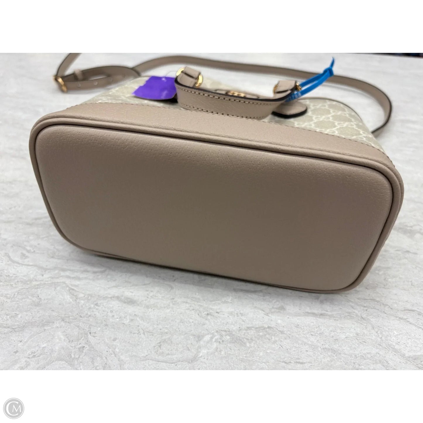 Crossbody Luxury Designer By Gucci, Size: Medium