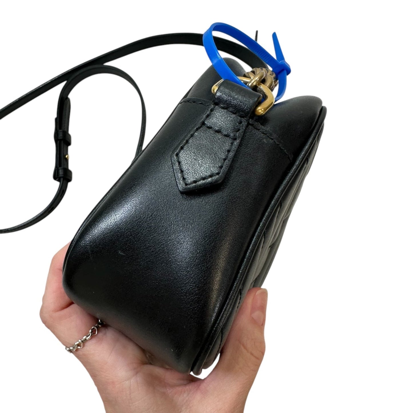 Crossbody Luxury Designer By Gucci Size: Medium