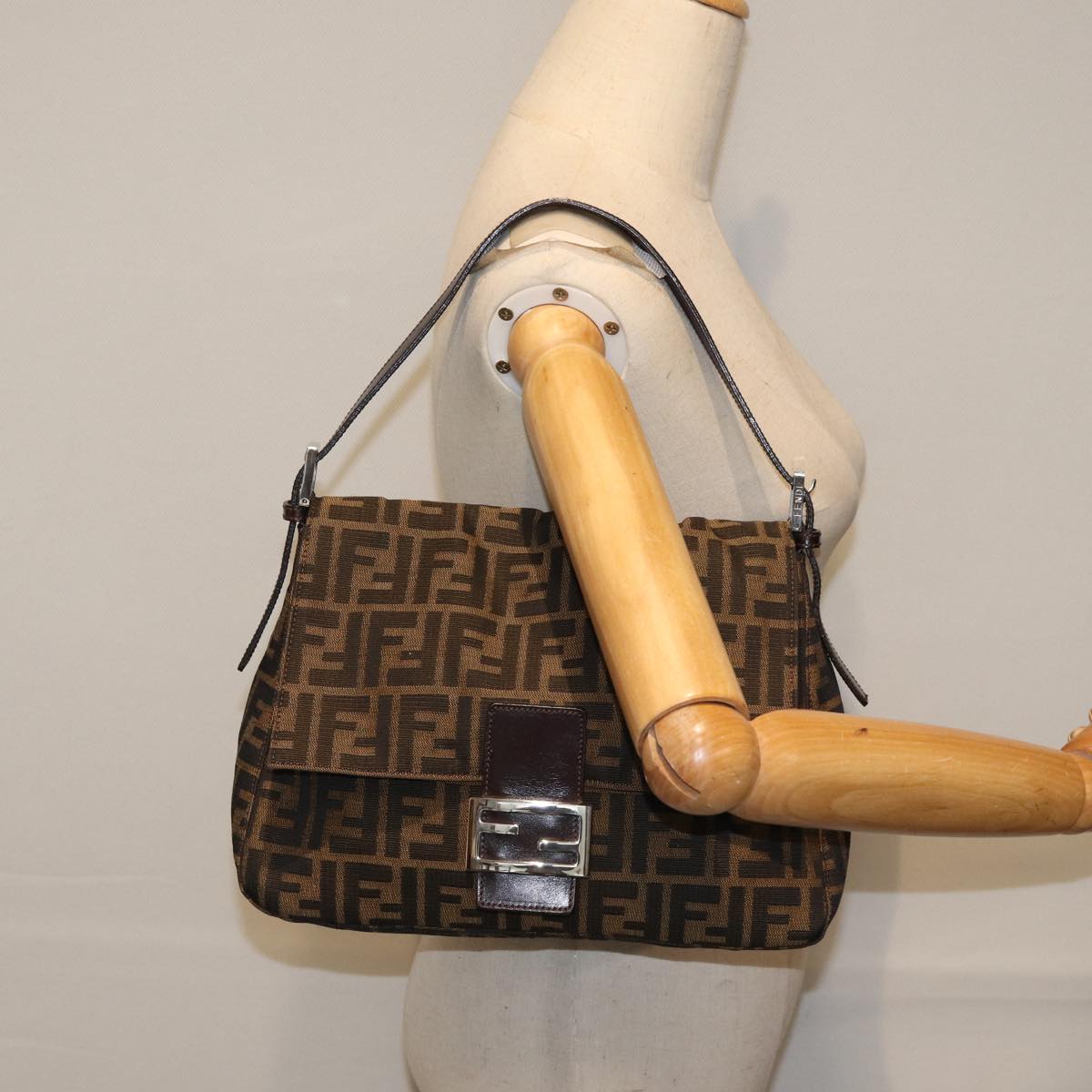 Fendi Mamma Baguette Brown Canvas Shoulder Bag ()