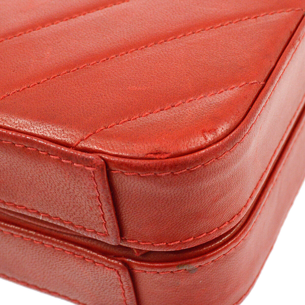 CHANEL 1996-1997 Diamond Box Vanity Shoulder Bag Red Lambskin