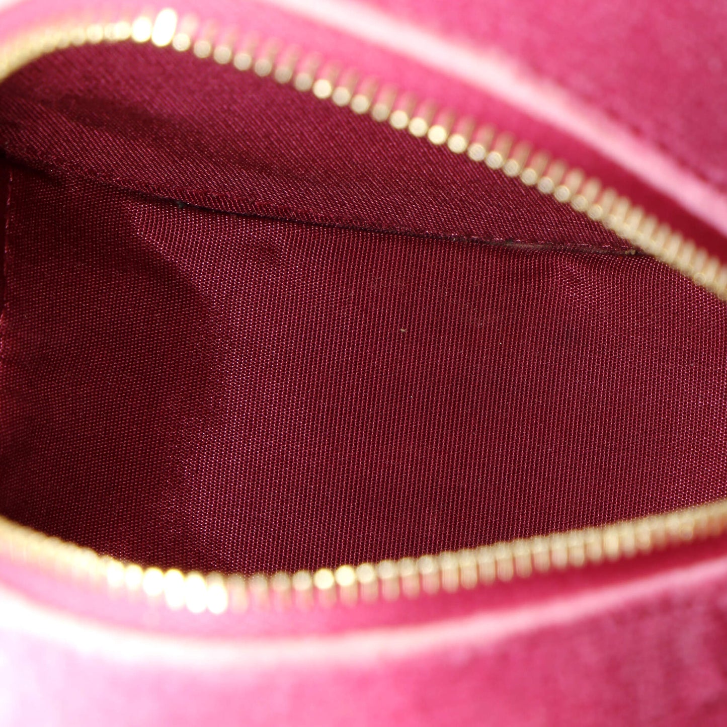 Pearl Crush Round Clutch with Chain Quilted Velvet with Crystal Detail