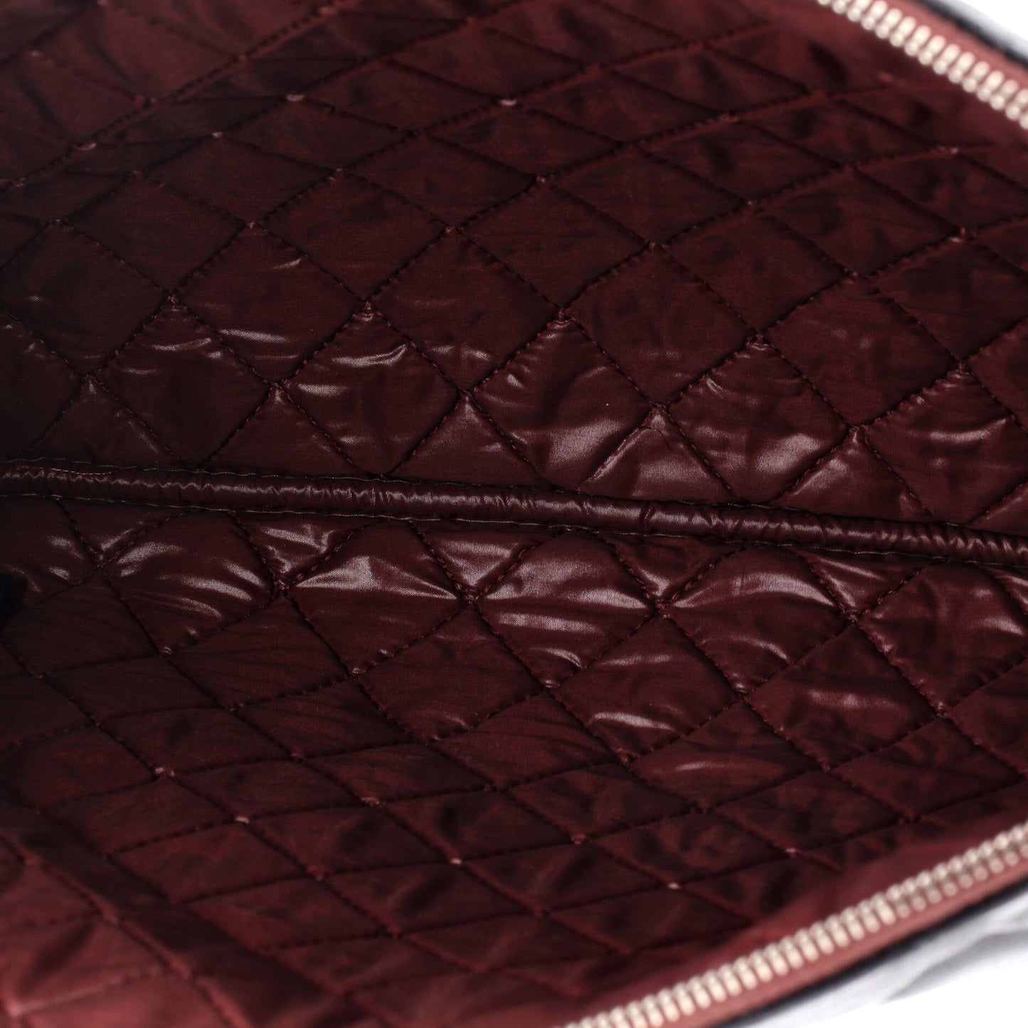 O Case Clutch Quilted Lambskin Large
