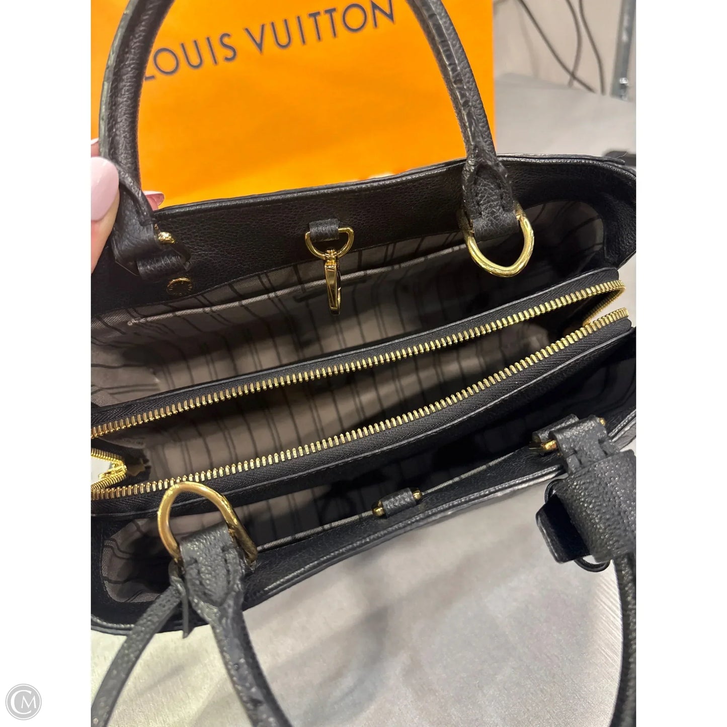 Crossbody Luxury Designer By Louis Vuitton, Size: Small