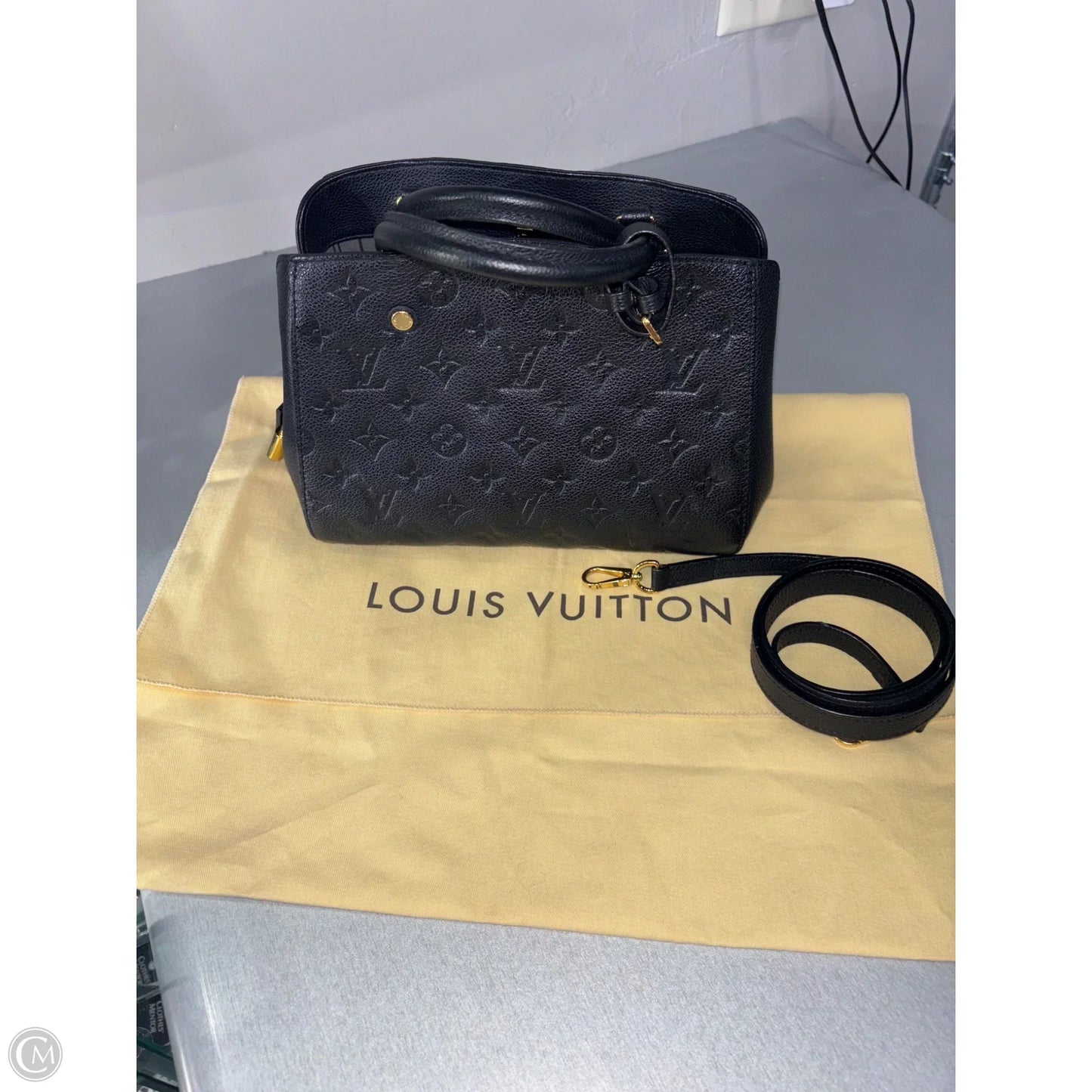 Crossbody Luxury Designer By Louis Vuitton, Size: Small