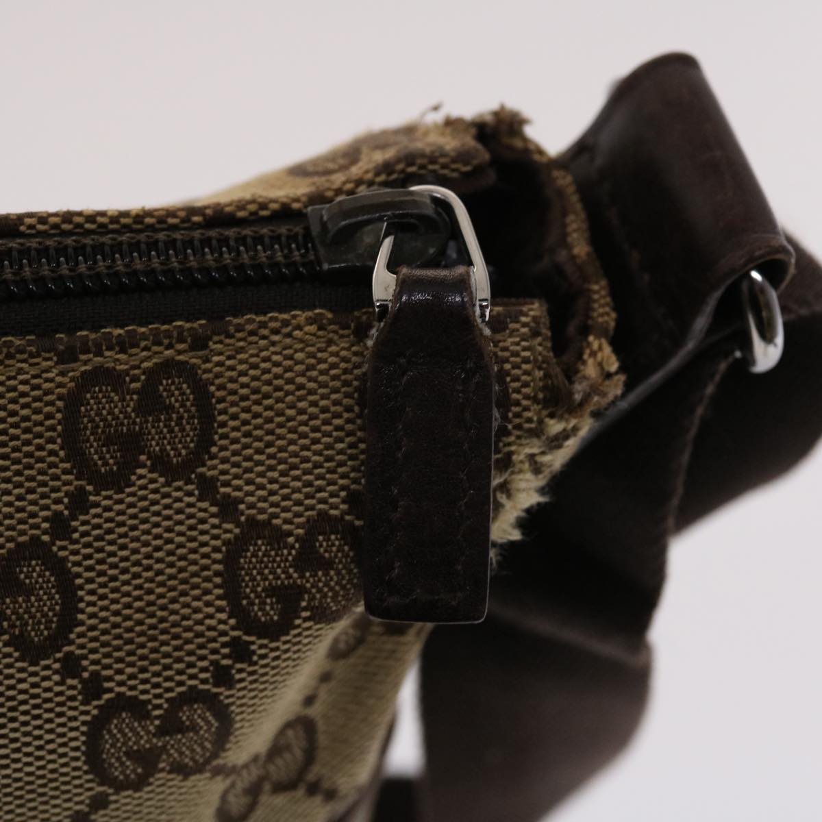 GUCCI GG Canvas Shoulder Bag Beige 145857 47690