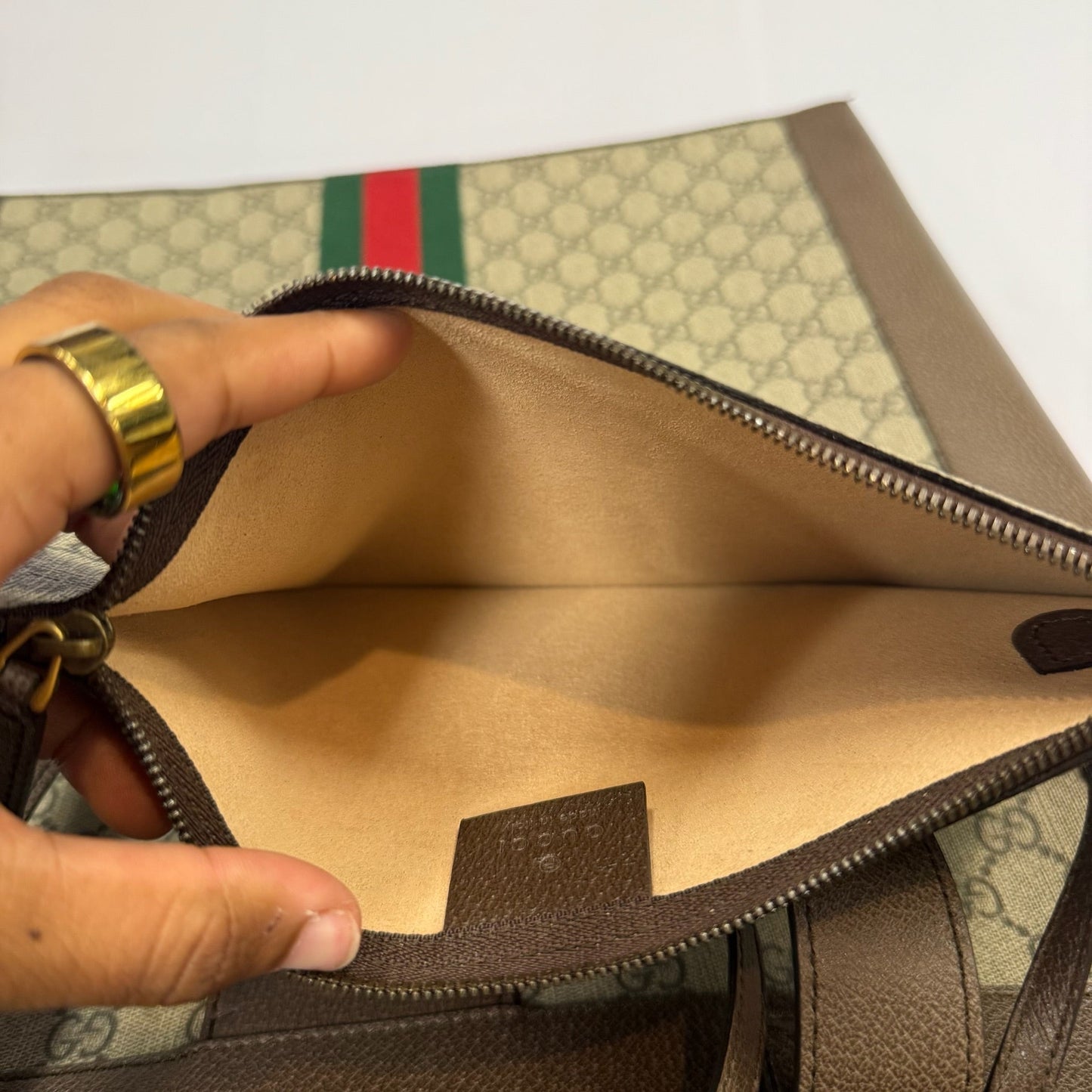 Tote Luxury Designer By Gucci, Size: Large