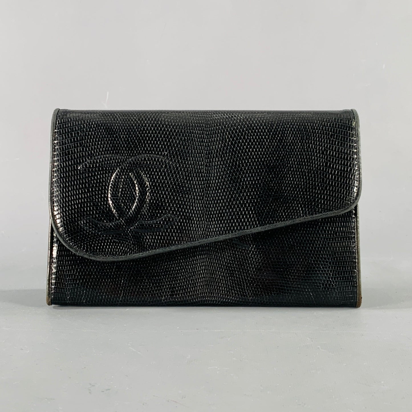 CHANEL Rare Vintage Late-1980s Black Gold Lizard Leather Cross Body Clutch Handbag