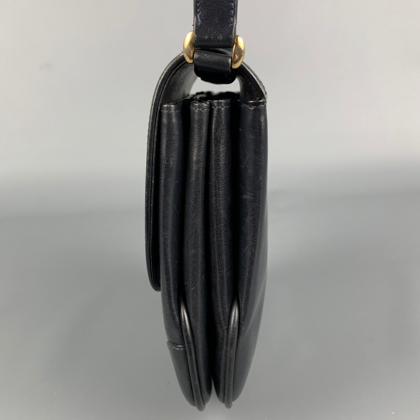 Vintage GUCCI Black Leather Shoulder Handbag