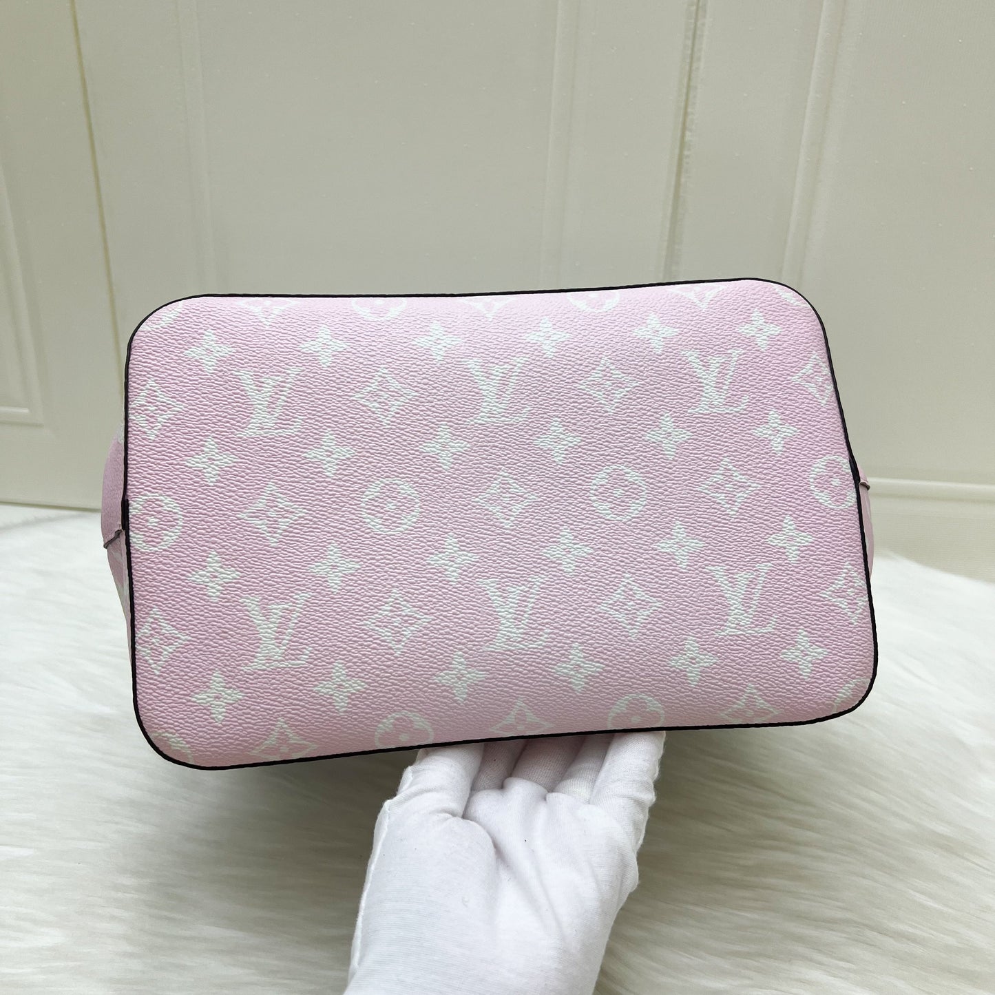 LV Neonoe MM in Pastel Escale Canvas and GHW