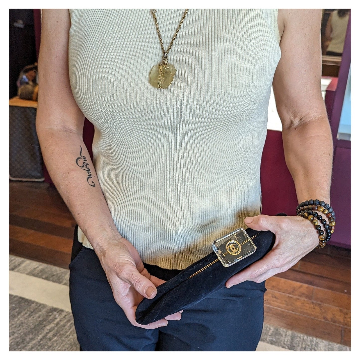 Chanel Vintage Velvet Gold Plexiglass Kiss-Lock Frame Clutch