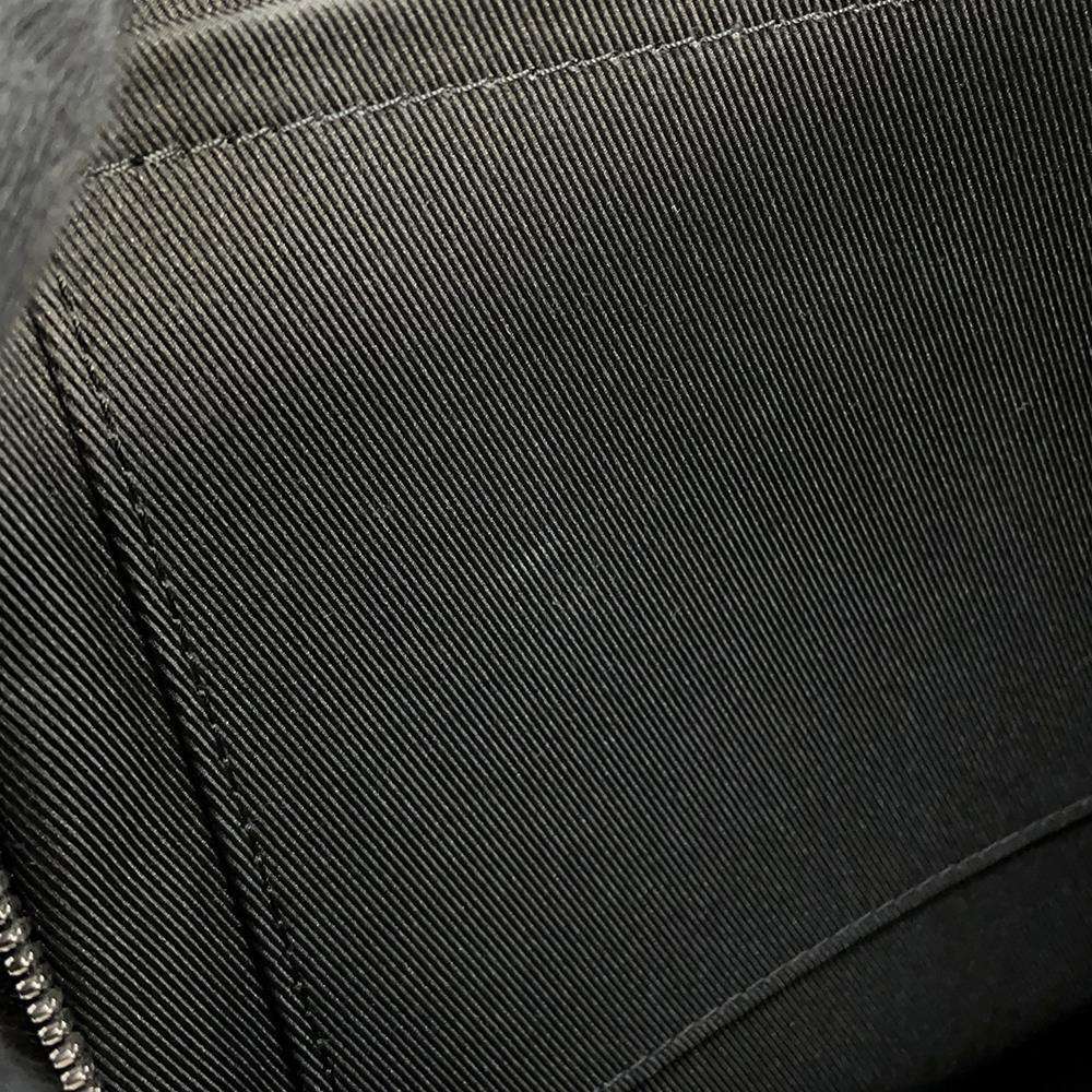 LOUIS VUITTON RayDorian・Backpack Noir M30857 Taiga Leather