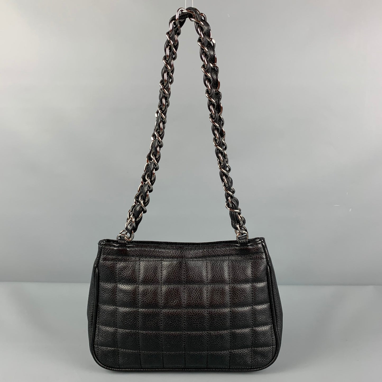 CHANEL Black Leather Shoulder Handbag