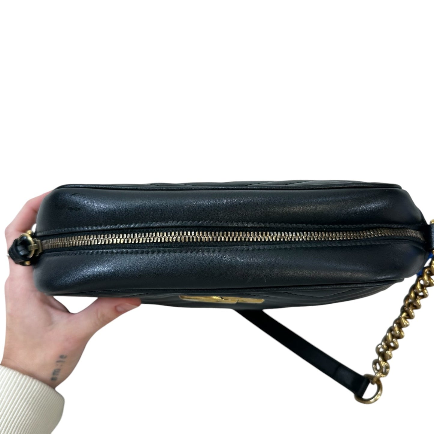 Crossbody Luxury Designer By Gucci Size: Medium