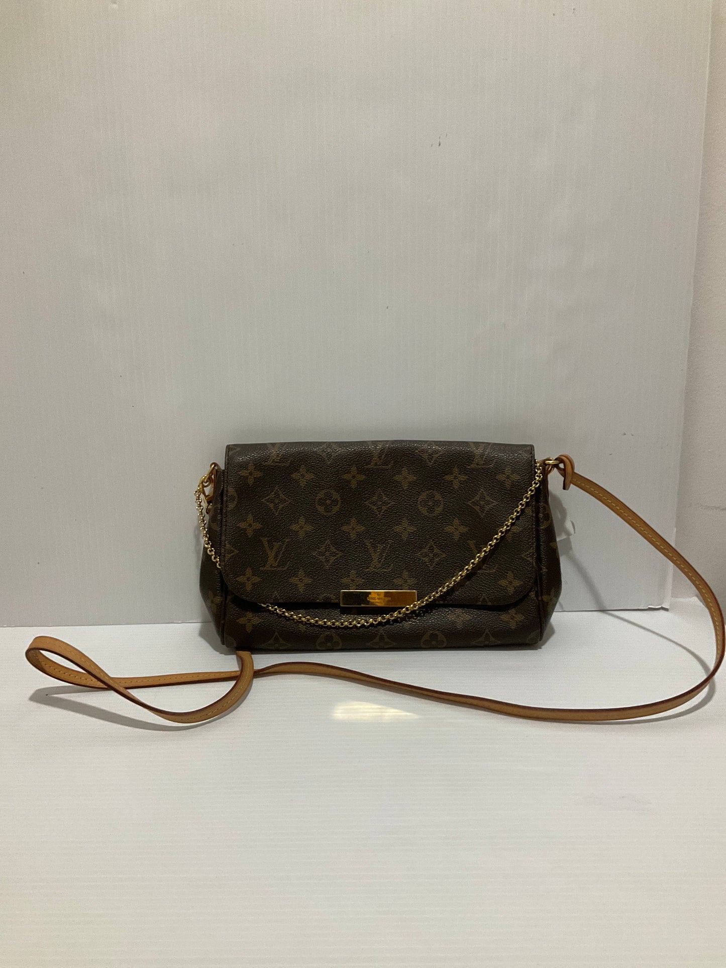 Crossbody Luxury Designer By Louis Vuitton In Brown, Size:Small