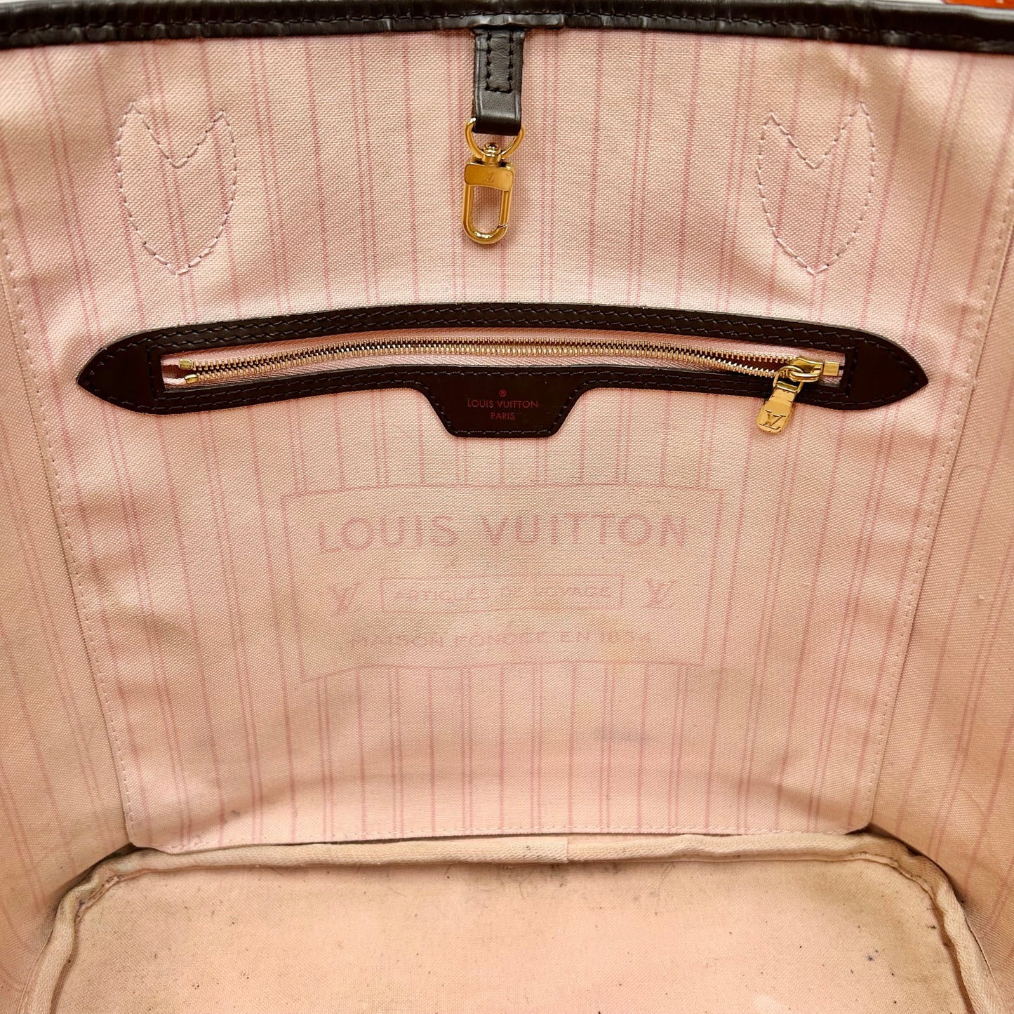 Tote Luxury Designer By Louis Vuitton, Size: Small