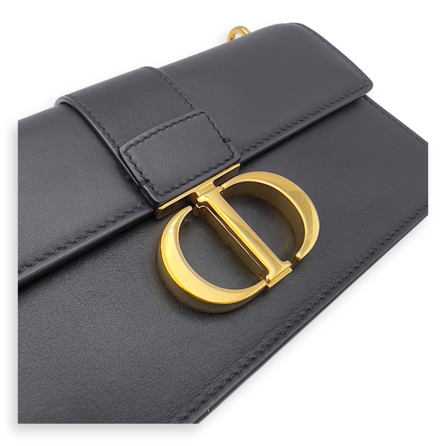 Montaigne Shoulder Bag Black in Calfskin, Gold hardware