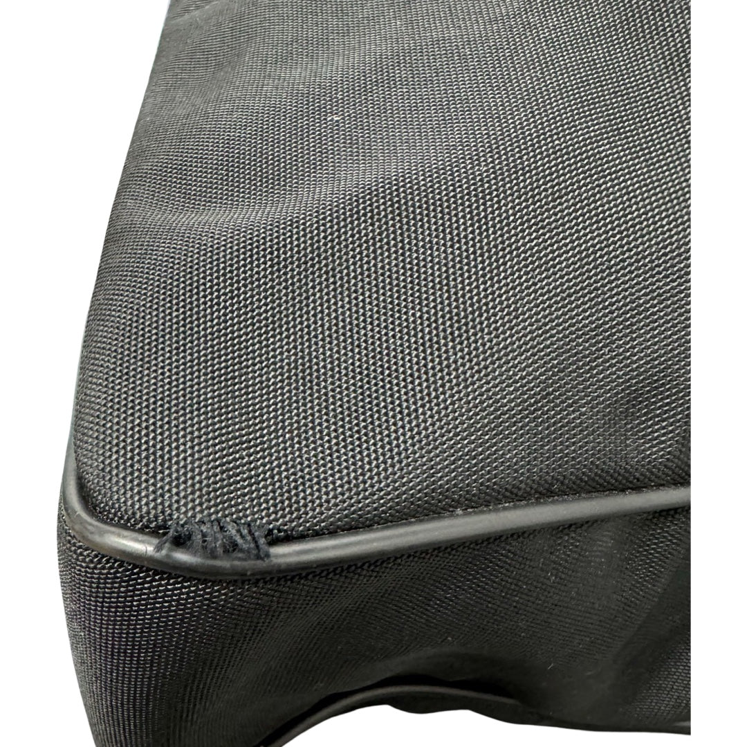 Shoulder Bag Designer By Gucci Size: Medium