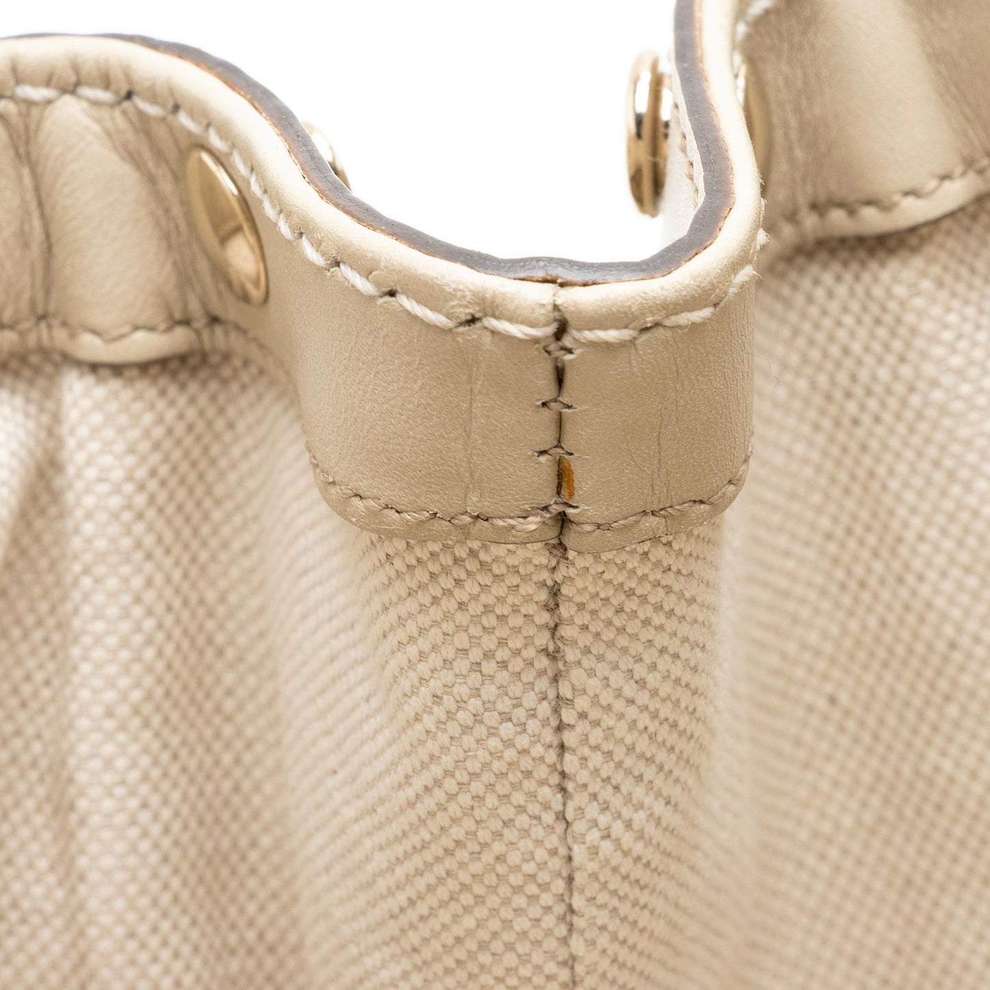 Gucci GG Canvas Sukey Medium Tote (SHF-Iw4uaP)