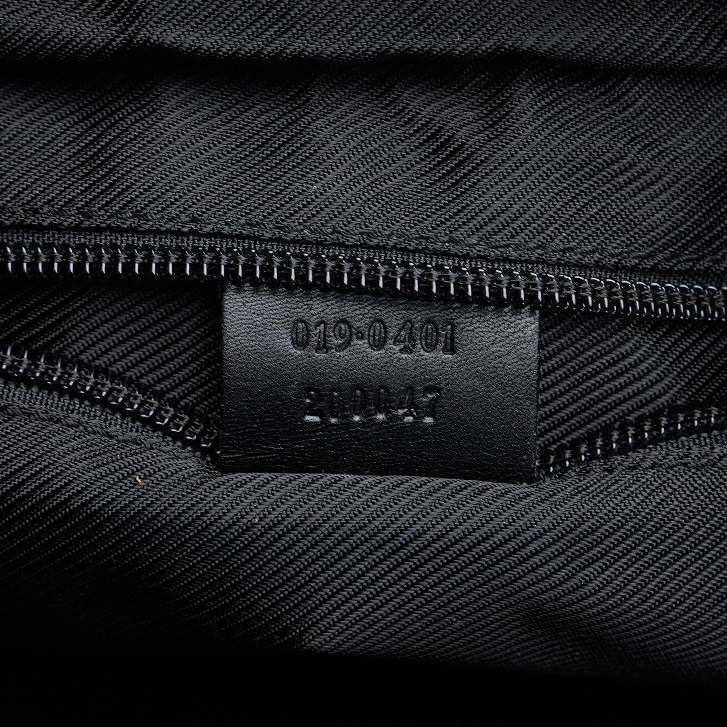 Gucci GG Canvas Tote (SHG-AtlGKp)
