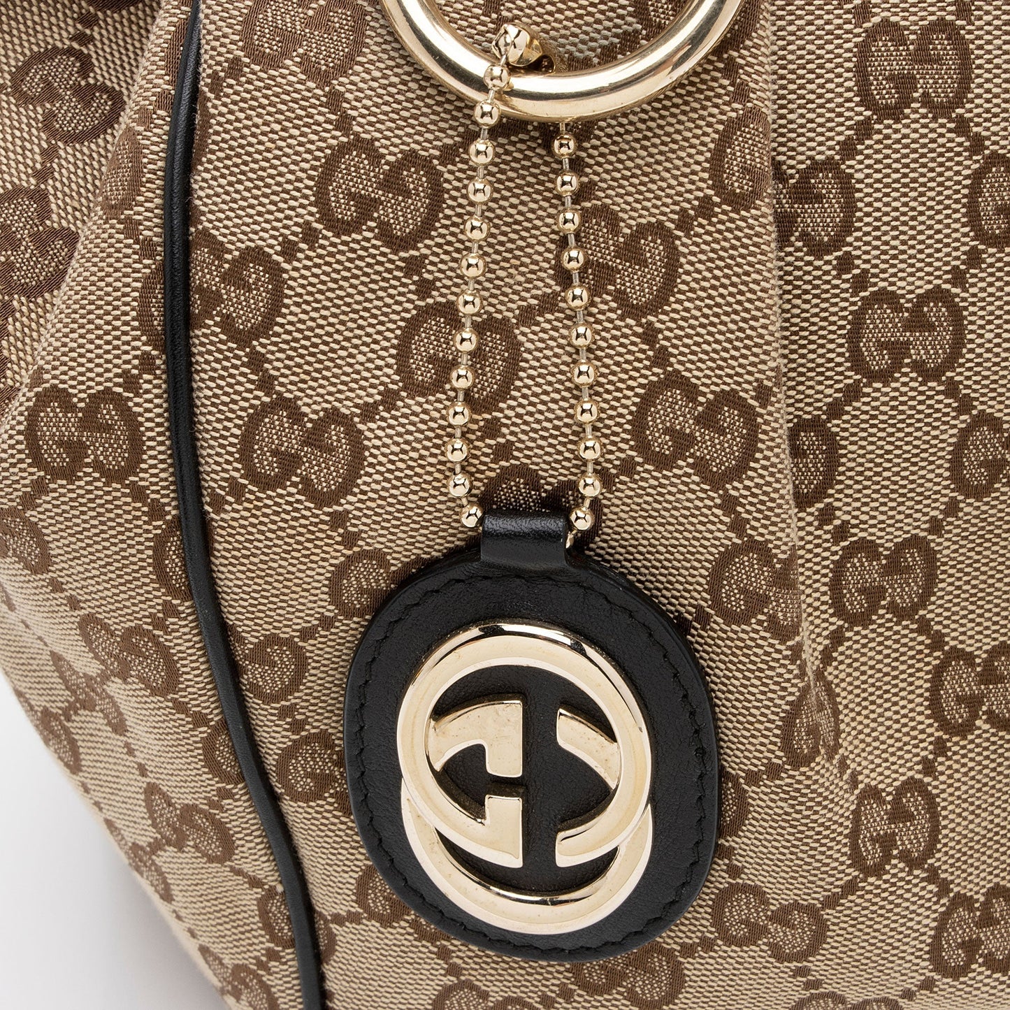 Gucci GG Canvas Sukey Medium Tote (SHF-VHUhKL)
