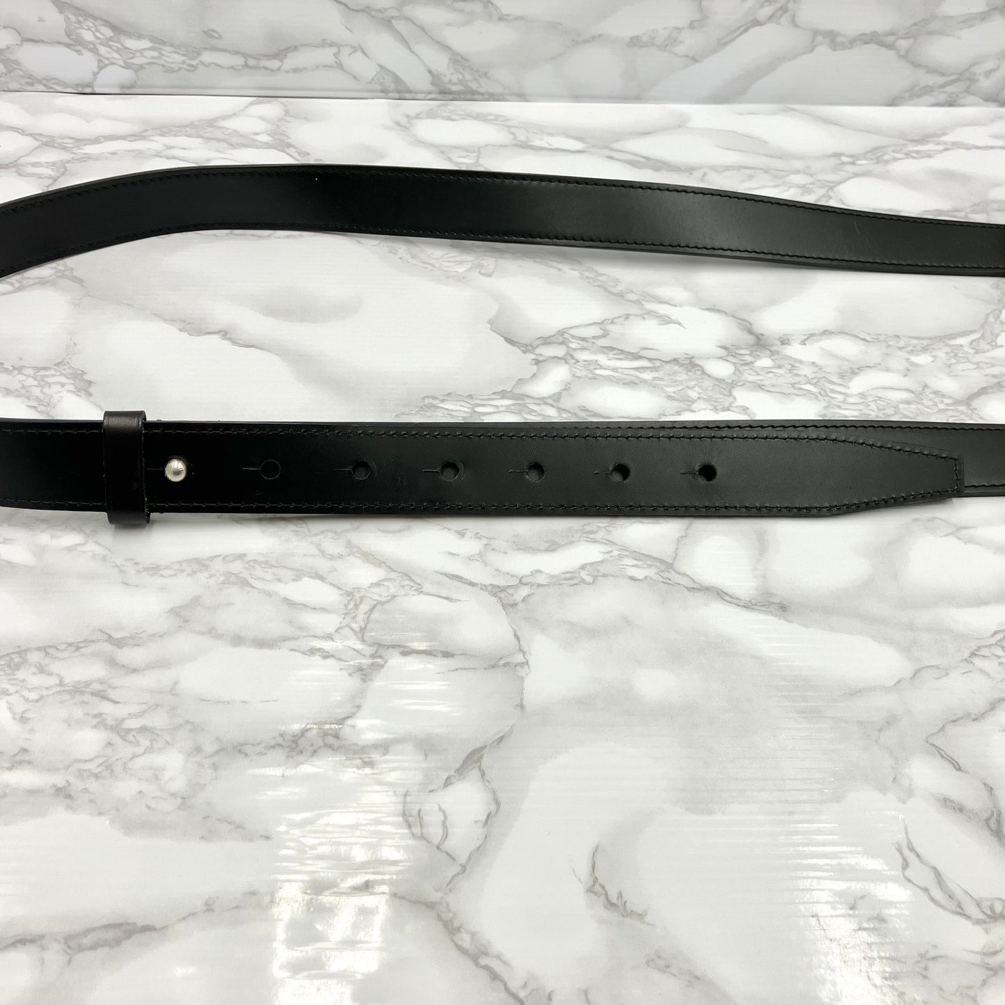 LOUIS VUITTON Taiga Shoulder Bag