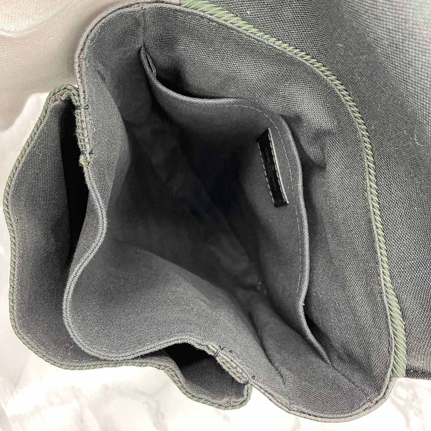 LOUIS VUITTON Taiga Shoulder Bag