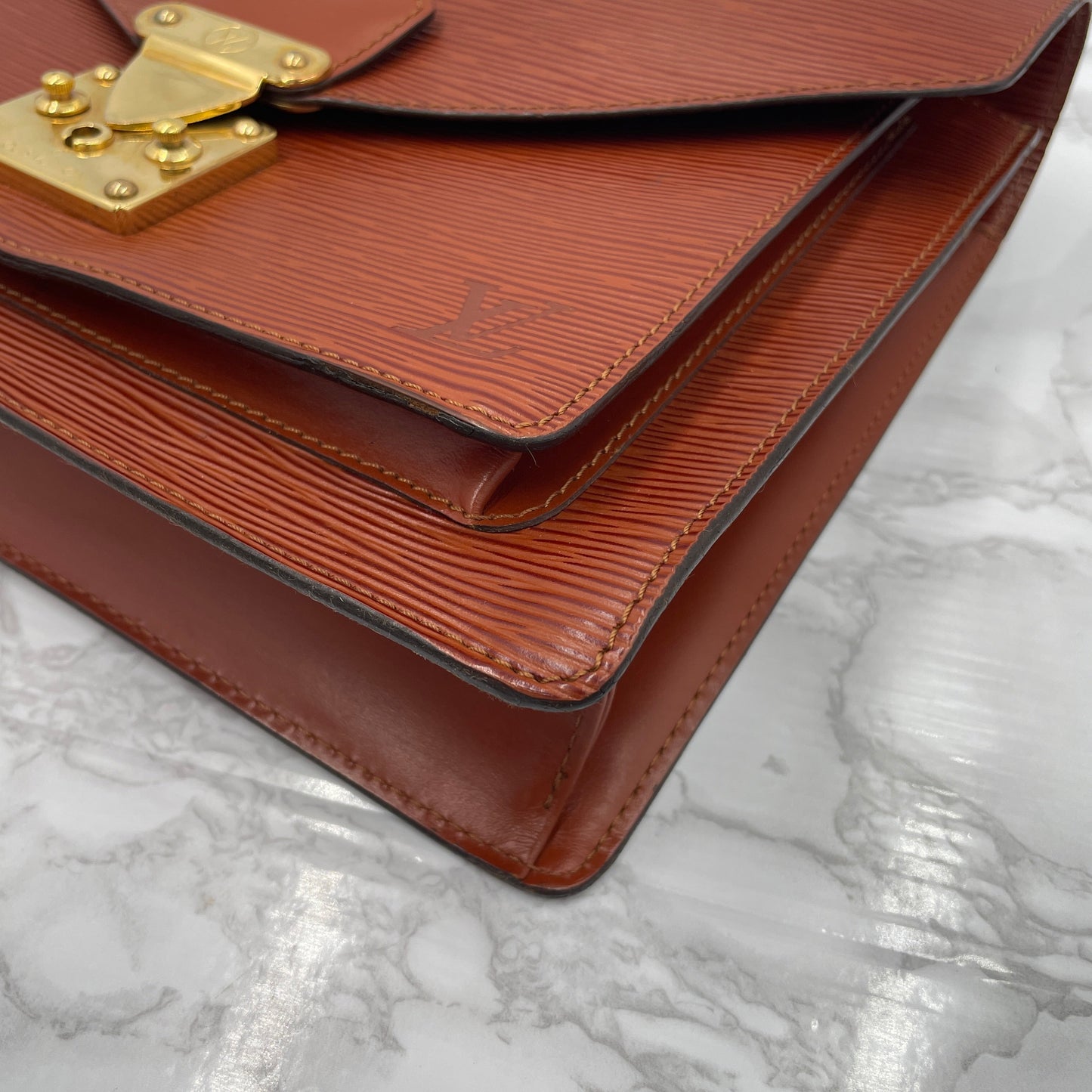 LOUIS VUITTON Epi Monceau