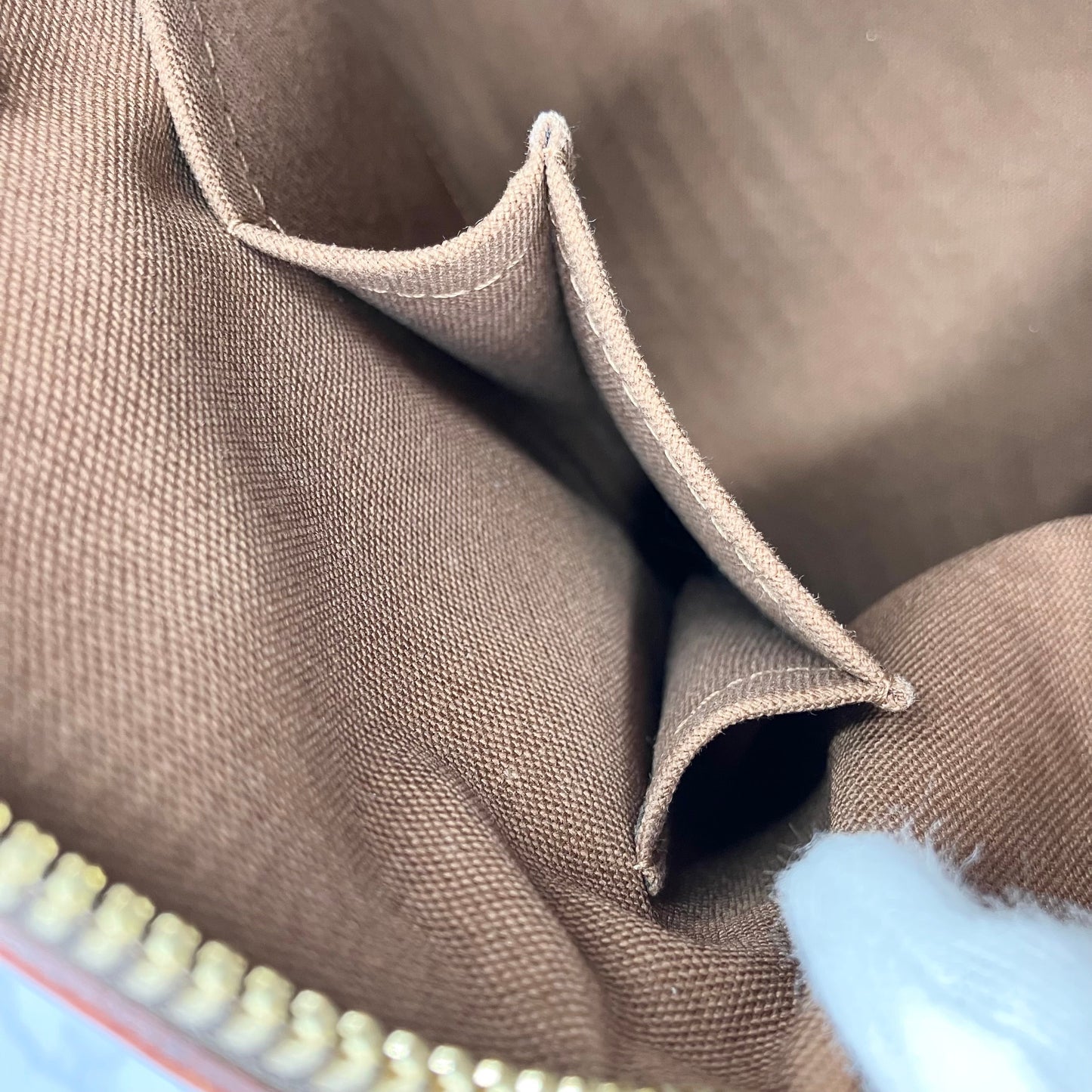 LOUIS VUITTON Monogram Tivoli PM Handbag