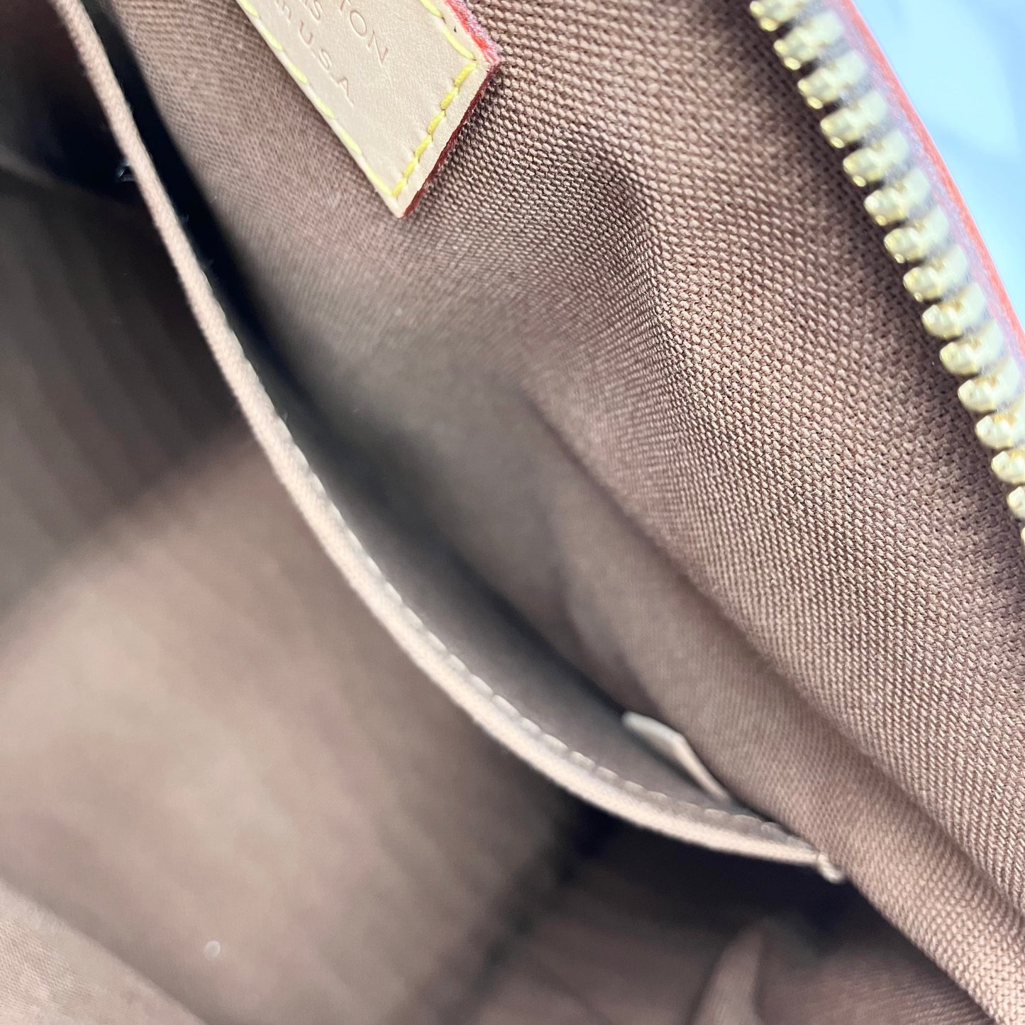 LOUIS VUITTON Monogram Tivoli PM Handbag