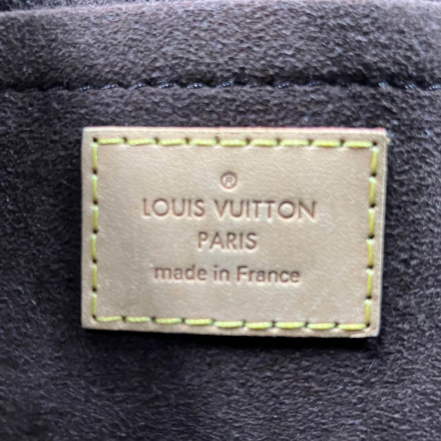 LOUIS VUITTON Monogram Metis shoulder bag