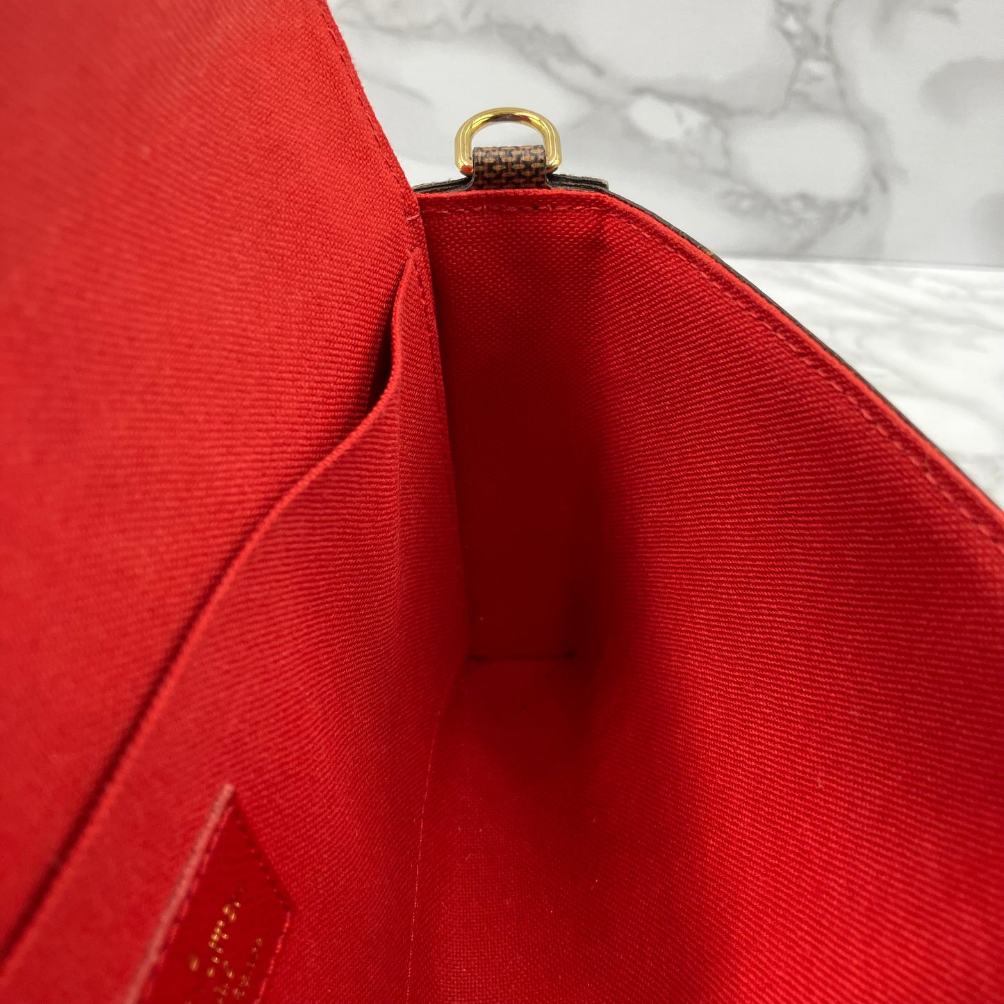 LOUIS VUITTON Damier Felicie RFID