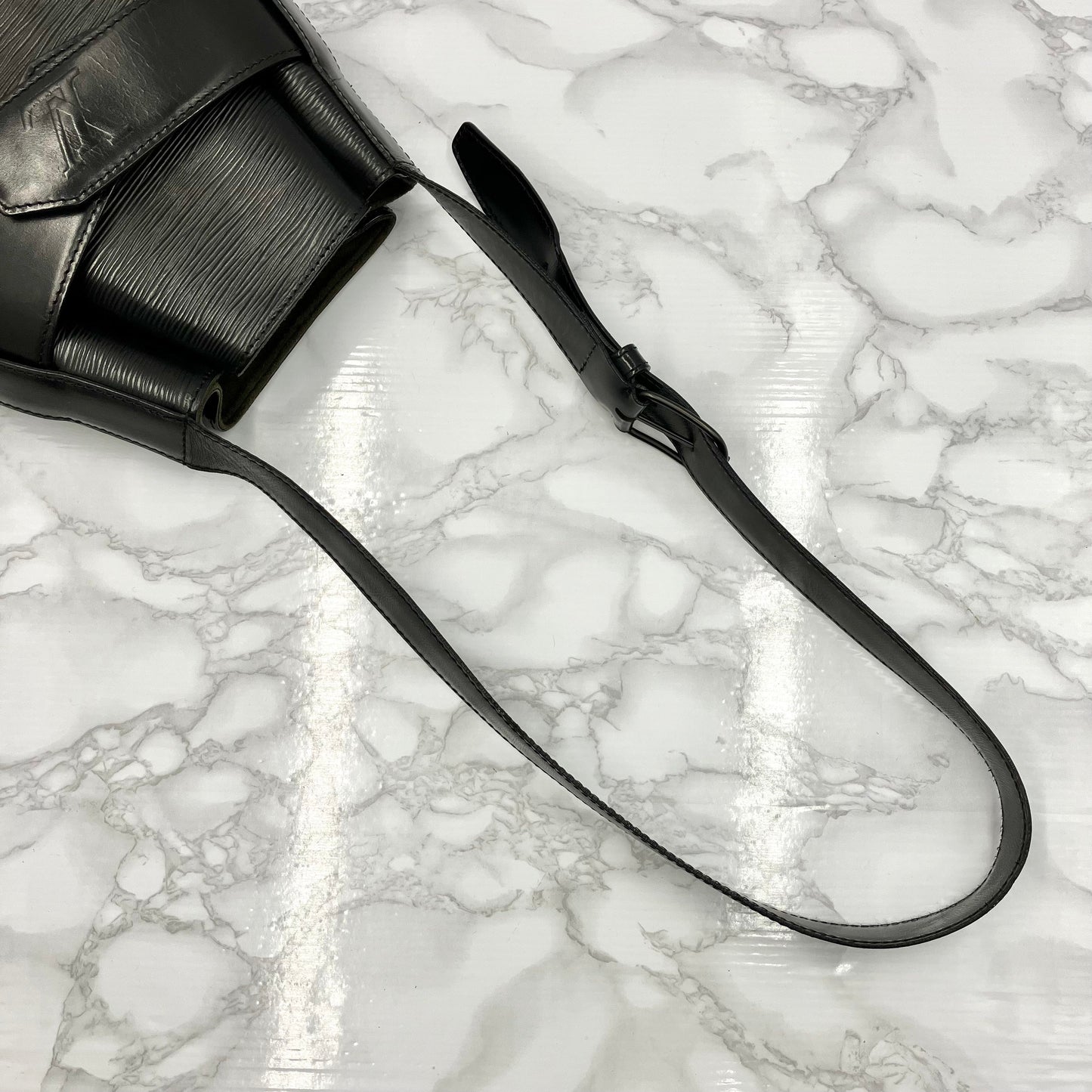 LOUIS VUITTON Epi Sack De Paul