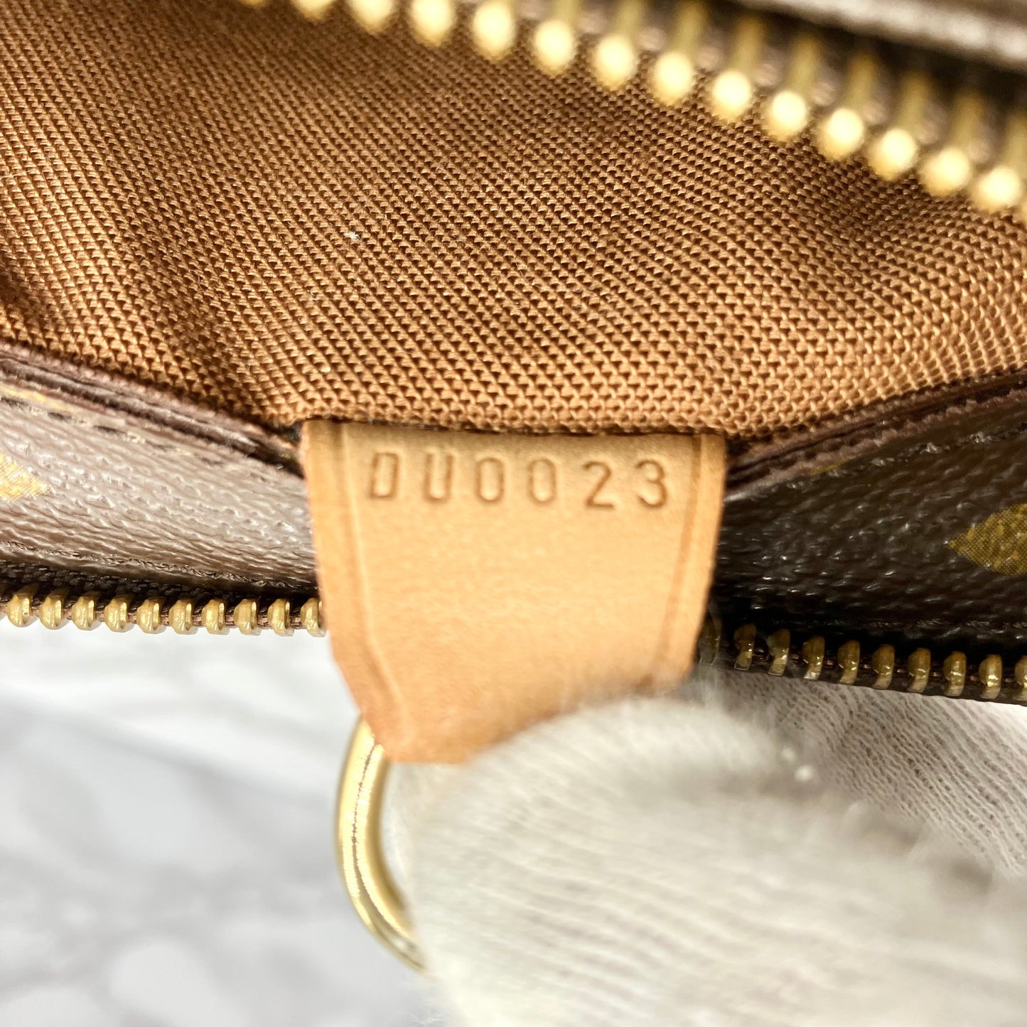 LOUIS VUITTON Monogram Cabas Piano