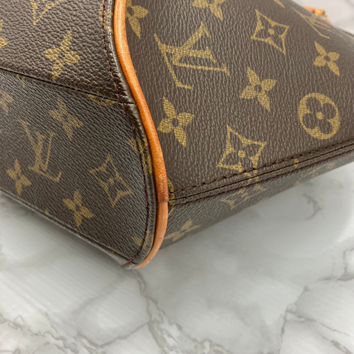 LOUIS VUITTON Monogram Ellipse PM