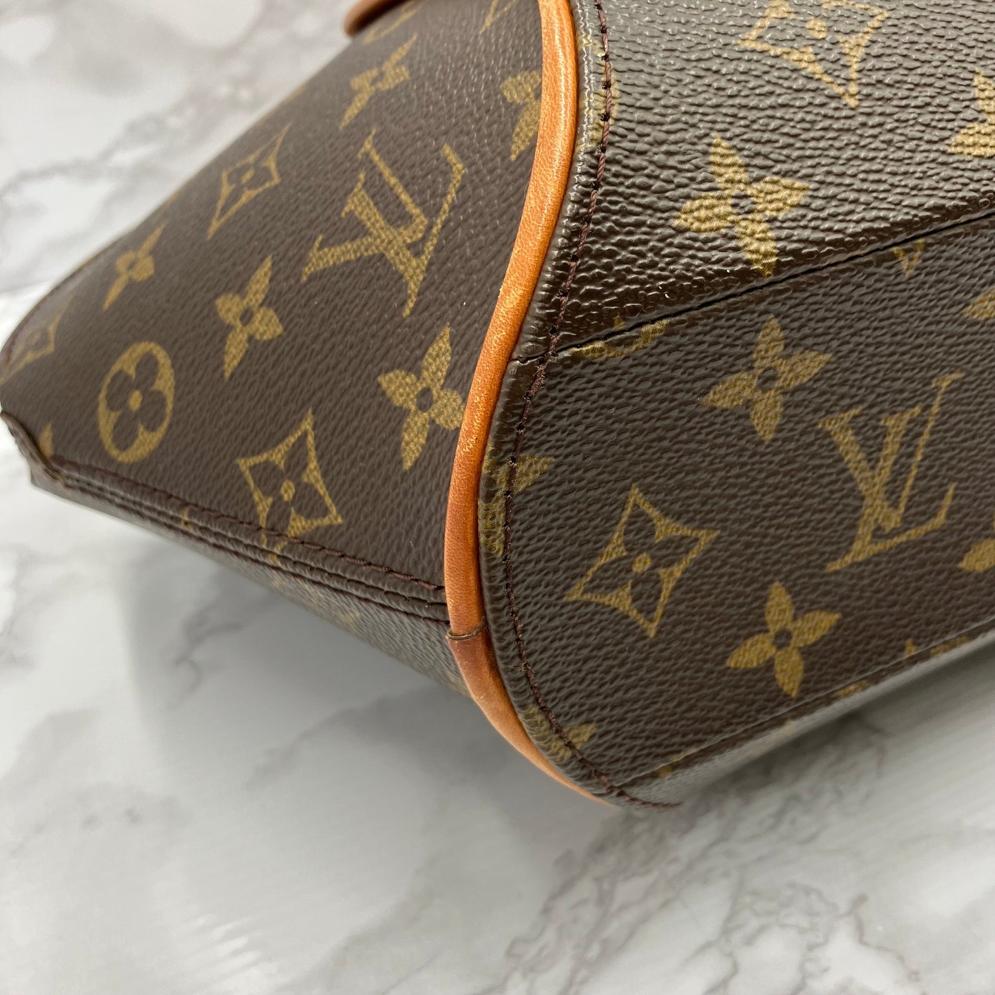 LOUIS VUITTON Monogram Ellipse PM