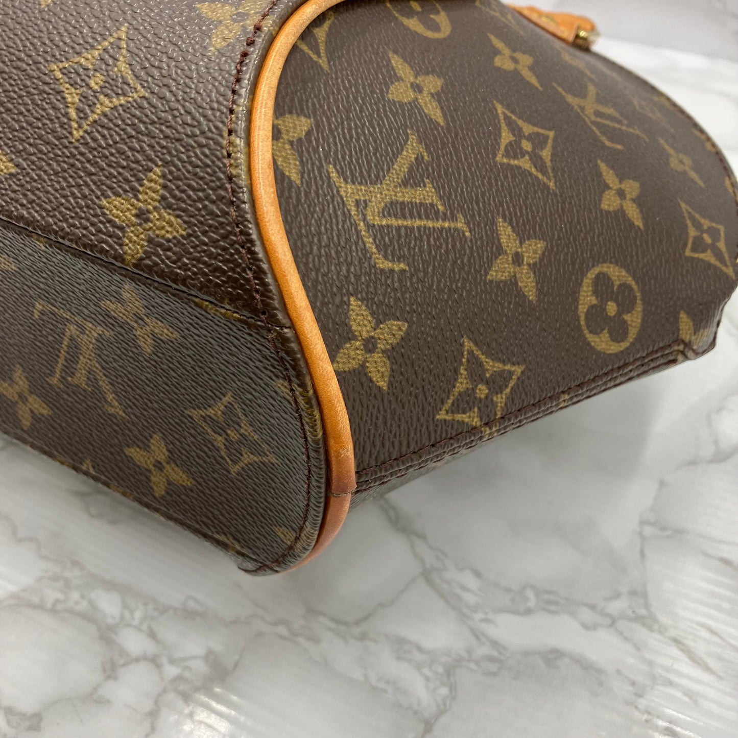 LOUIS VUITTON Monogram Ellipse PM