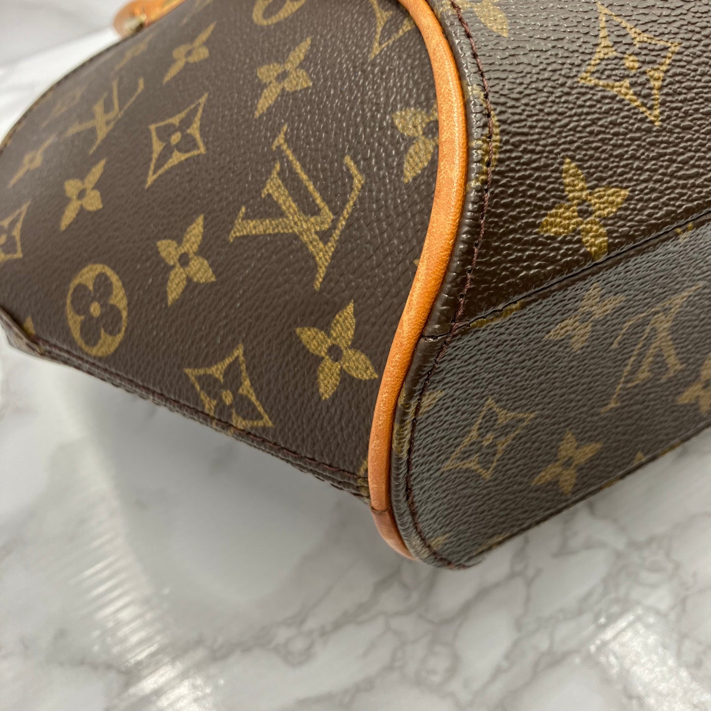 LOUIS VUITTON Monogram Ellipse PM