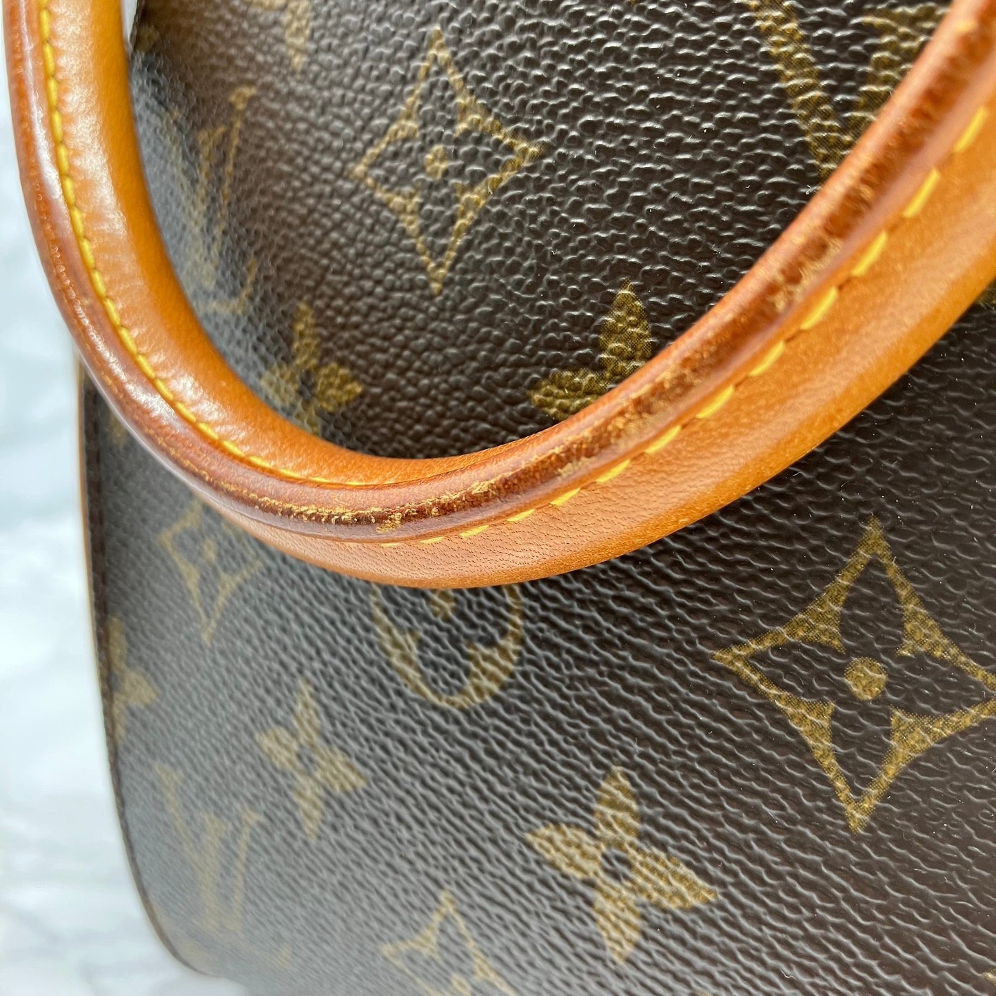 LOUIS VUITTON Monogram Ellipse PM