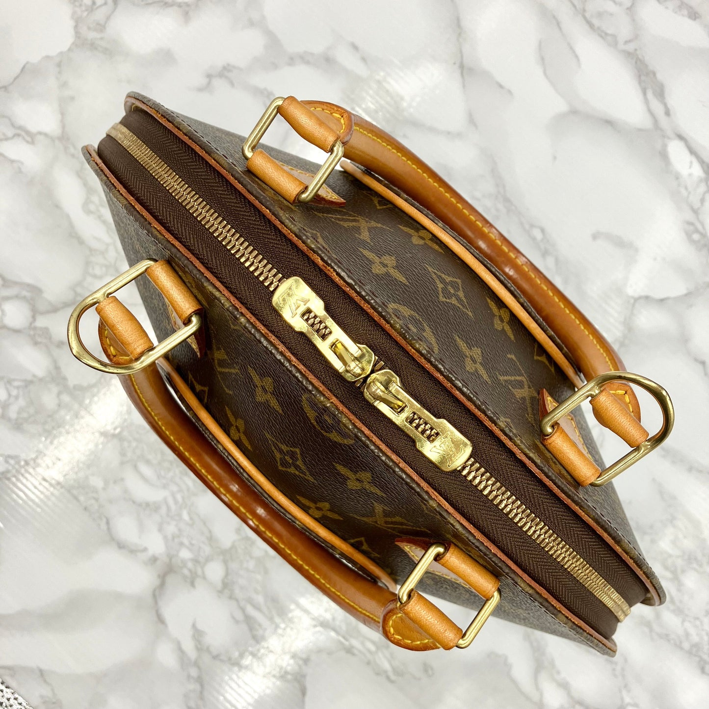 LOUIS VUITTON Monogram Ellipse PM