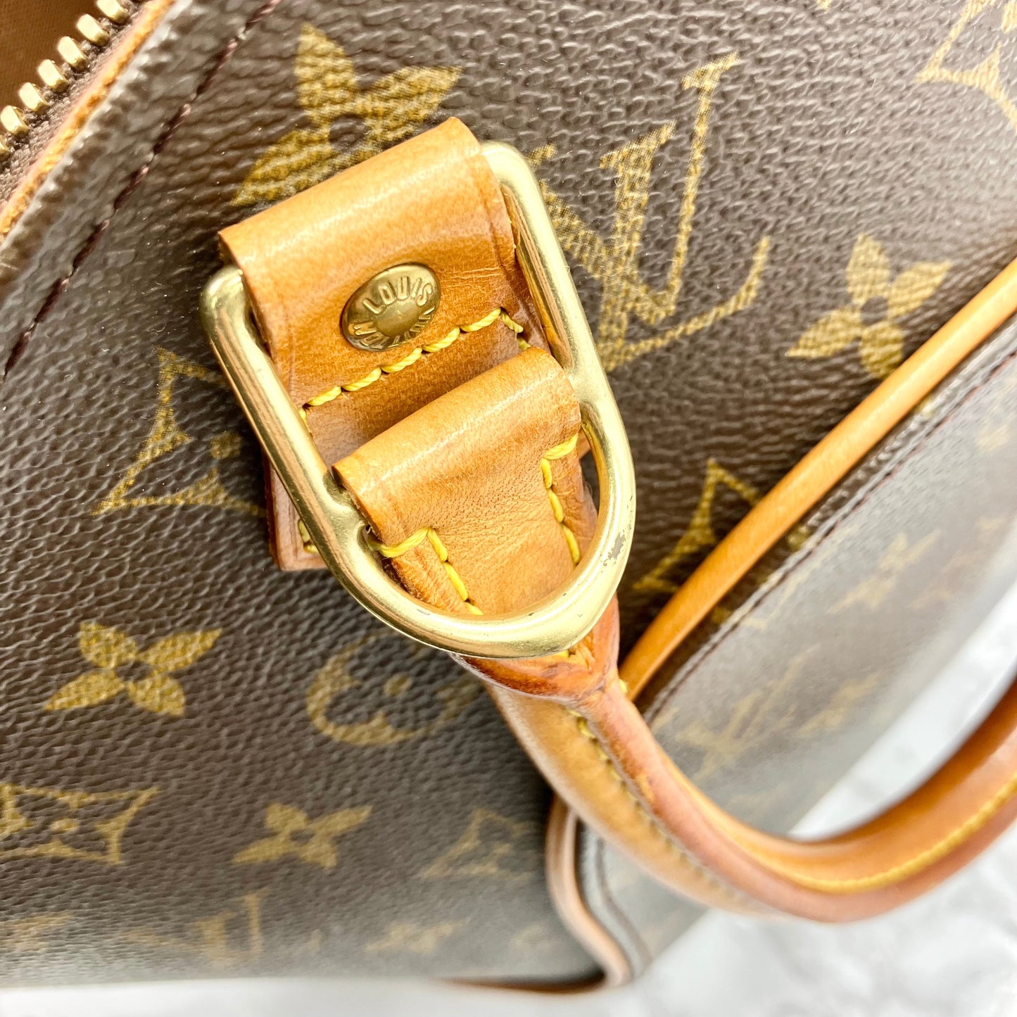 LOUIS VUITTON Monogram Ellipse PM