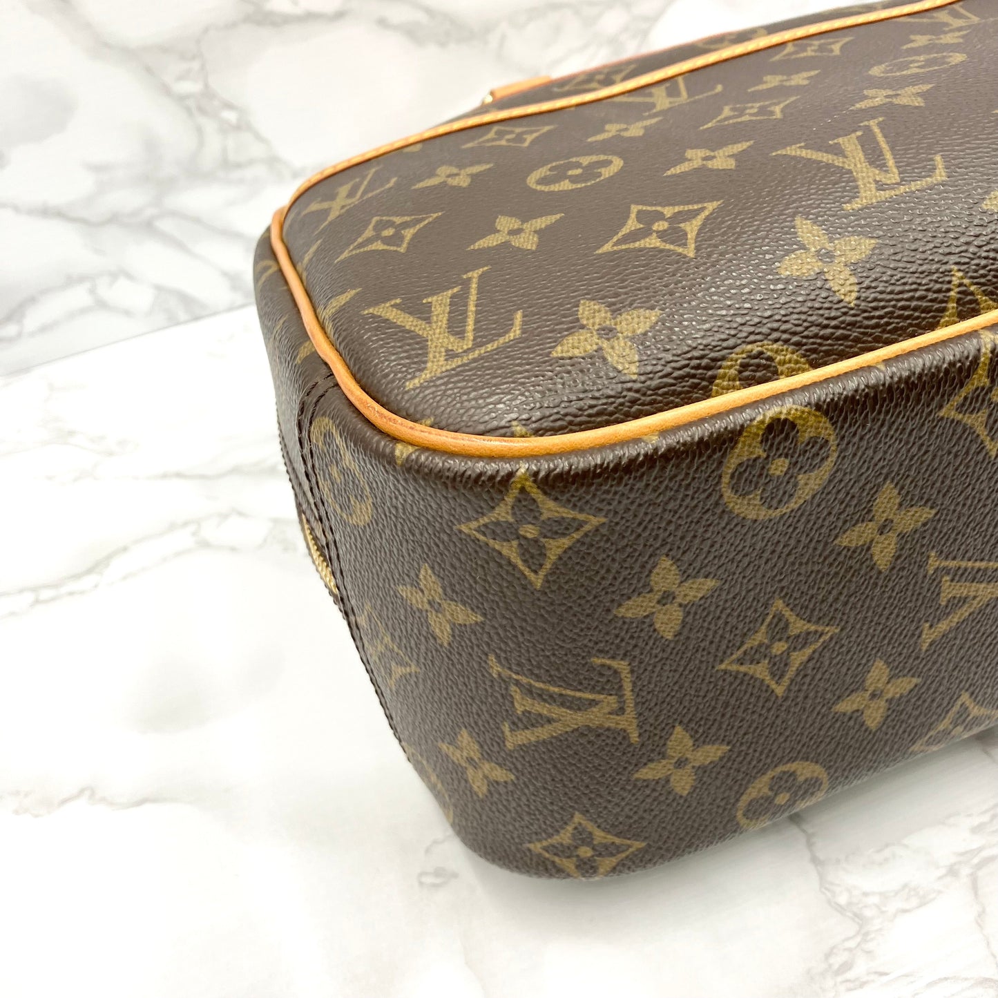 LOUIS VUITTON Monogram Trouville handbag