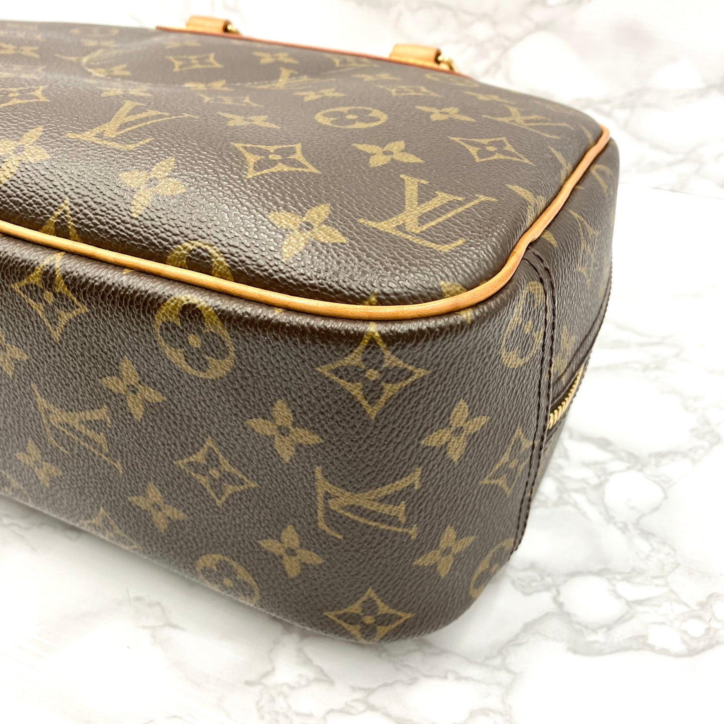 LOUIS VUITTON Monogram Trouville handbag